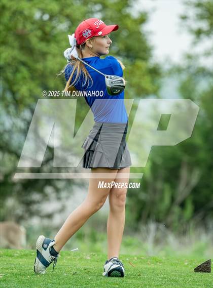 Thumbnail 1 in UIL Golf Girls 5A Region 4 District 25 Tournament photogallery.