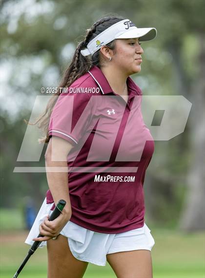 Thumbnail 1 in UIL Golf Girls 5A Region 4 District 25 Tournament photogallery.