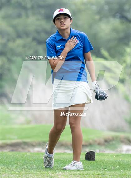 Thumbnail 3 in UIL Golf Girls 5A Region 4 District 25 Tournament photogallery.