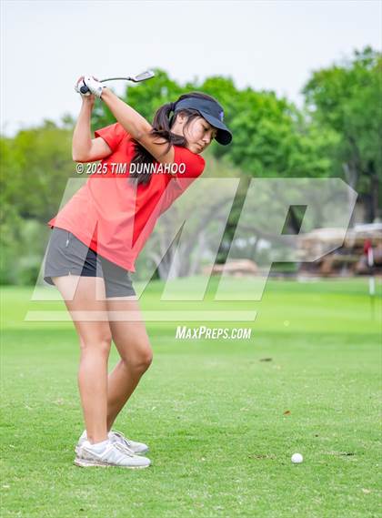 Thumbnail 3 in UIL Golf Girls 5A Region 4 District 25 Tournament photogallery.