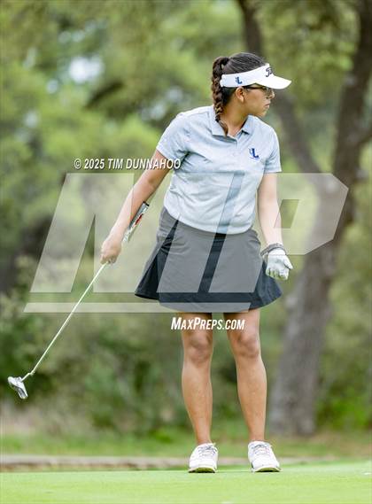 Thumbnail 3 in UIL Golf Girls 5A Region 4 District 25 Tournament photogallery.