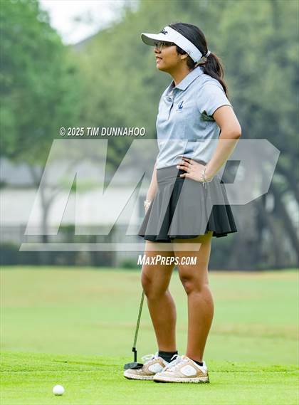 Thumbnail 3 in UIL Golf Girls 5A Region 4 District 25 Tournament photogallery.