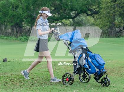 Thumbnail 3 in UIL Golf Girls 5A Region 4 District 25 Tournament photogallery.