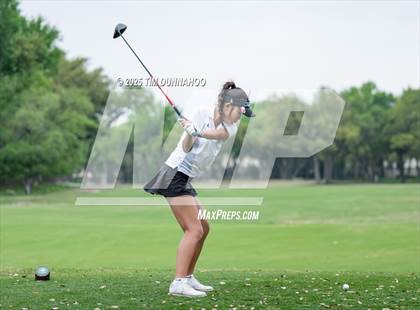 Thumbnail 2 in UIL Golf Girls 5A Region 4 District 25 Tournament photogallery.