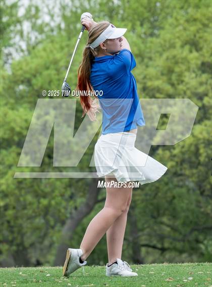 Thumbnail 2 in UIL Golf Girls 5A Region 4 District 25 Tournament photogallery.