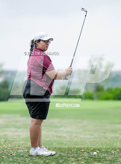 Thumbnail 2 in UIL Golf Girls 5A Region 4 District 25 Tournament photogallery.