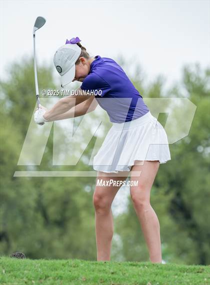 Thumbnail 3 in UIL Golf Girls 5A Region 4 District 25 Tournament photogallery.