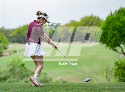Thumbnail 1 in UIL Golf Girls 5A Region 4 District 25 Tournament photogallery.