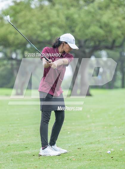 Thumbnail 1 in UIL Golf Girls 5A Region 4 District 25 Tournament photogallery.