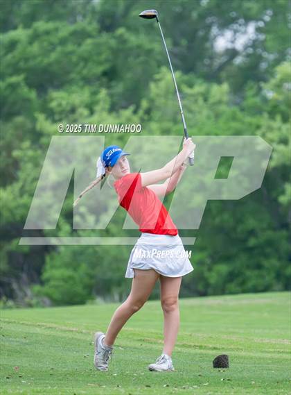 Thumbnail 3 in UIL Golf Girls 5A Region 4 District 25 Tournament photogallery.