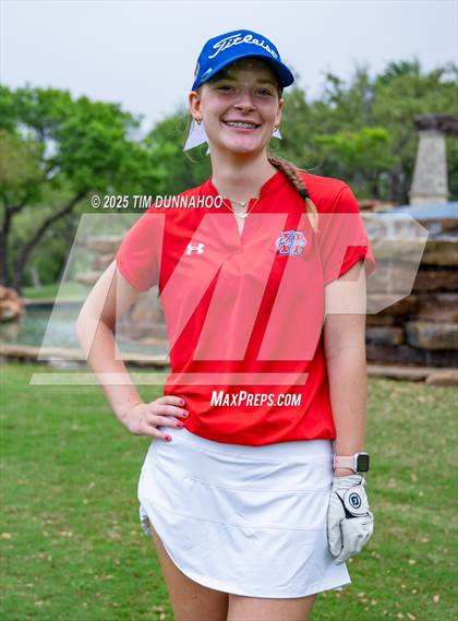 Thumbnail 2 in UIL Golf Girls 5A Region 4 District 25 Tournament photogallery.