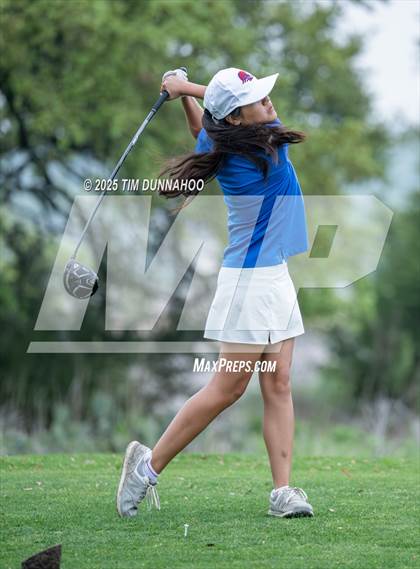 Thumbnail 1 in UIL Golf Girls 5A Region 4 District 25 Tournament photogallery.