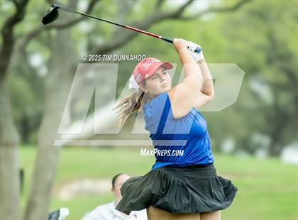 Thumbnail 1 in UIL Golf Girls 5A Region 4 District 25 Tournament photogallery.