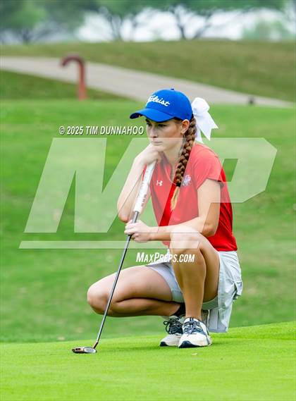 Thumbnail 3 in UIL Golf Girls 5A Region 4 District 25 Tournament photogallery.