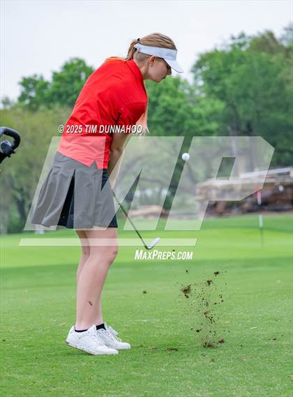 Thumbnail 1 in UIL Golf Girls 5A Region 4 District 25 Tournament photogallery.