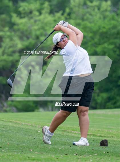Thumbnail 3 in UIL Golf Girls 5A Region 4 District 25 Tournament photogallery.