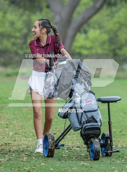 Thumbnail 2 in UIL Golf Girls 5A Region 4 District 25 Tournament photogallery.