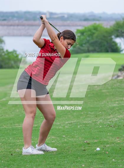 Thumbnail 2 in UIL Golf Girls 5A Region 4 District 25 Tournament photogallery.