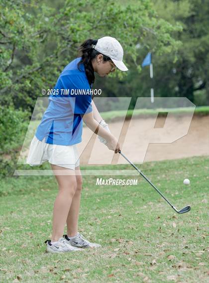 Thumbnail 1 in UIL Golf Girls 5A Region 4 District 25 Tournament photogallery.