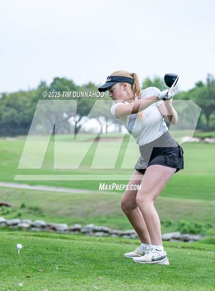 Thumbnail 1 in UIL Golf Girls 5A Region 4 District 25 Tournament photogallery.