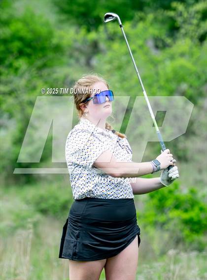 Thumbnail 1 in UIL Golf Girls 5A Region 4 District 25 Tournament photogallery.