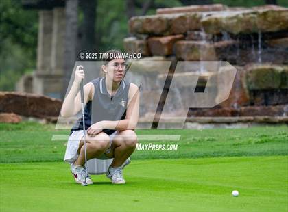 Thumbnail 2 in UIL Golf Girls 5A Region 4 District 25 Tournament photogallery.