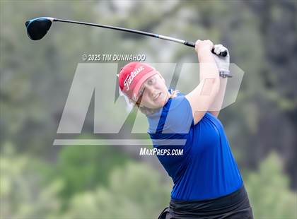 Thumbnail 2 in UIL Golf Girls 5A Region 4 District 25 Tournament photogallery.