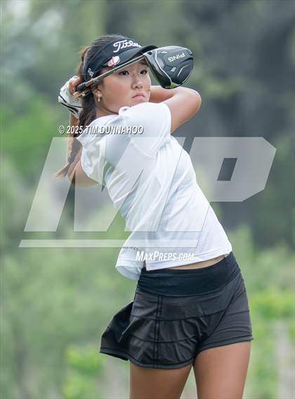 Thumbnail 1 in UIL Golf Girls 5A Region 4 District 25 Tournament photogallery.