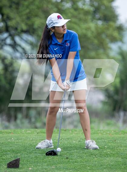 Thumbnail 3 in UIL Golf Girls 5A Region 4 District 25 Tournament photogallery.