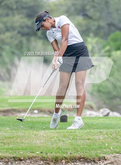 Thumbnail 3 in UIL Golf Girls 5A Region 4 District 25 Tournament photogallery.