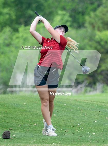 Thumbnail 3 in UIL Golf Girls 5A Region 4 District 25 Tournament photogallery.
