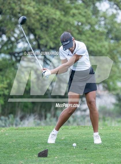 Thumbnail 2 in UIL Golf Girls 5A Region 4 District 25 Tournament photogallery.