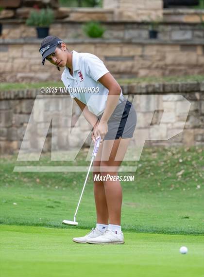 Thumbnail 2 in UIL Golf Girls 5A Region 4 District 25 Tournament photogallery.