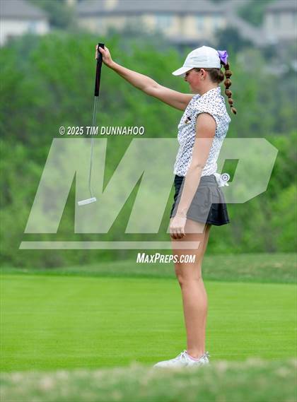 Thumbnail 2 in UIL Golf Girls 5A Region 4 District 25 Tournament photogallery.