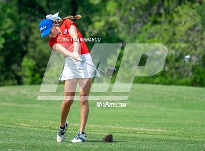 Thumbnail 2 in UIL Golf Girls 5A Region 4 District 25 Tournament photogallery.