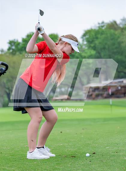 Thumbnail 3 in UIL Golf Girls 5A Region 4 District 25 Tournament photogallery.