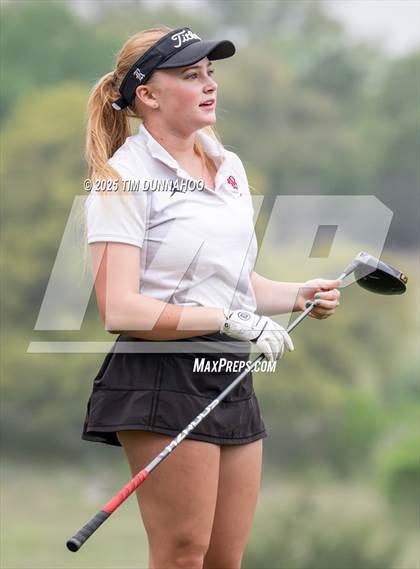 Thumbnail 3 in UIL Golf Girls 5A Region 4 District 25 Tournament photogallery.