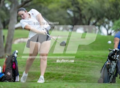 Thumbnail 1 in UIL Golf Girls 5A Region 4 District 25 Tournament photogallery.
