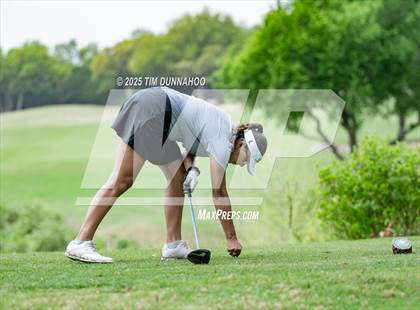 Thumbnail 3 in UIL Golf Girls 5A Region 4 District 25 Tournament photogallery.