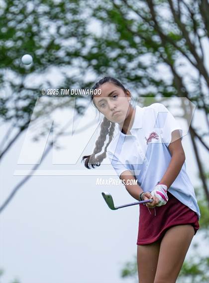 Thumbnail 2 in UIL Golf Girls 5A Region 4 District 25 Tournament photogallery.