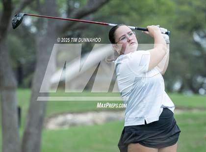 Thumbnail 1 in UIL Golf Girls 5A Region 4 District 25 Tournament photogallery.