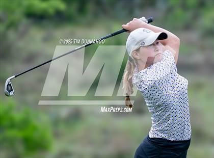 Thumbnail 3 in UIL Golf Girls 5A Region 4 District 25 Tournament photogallery.