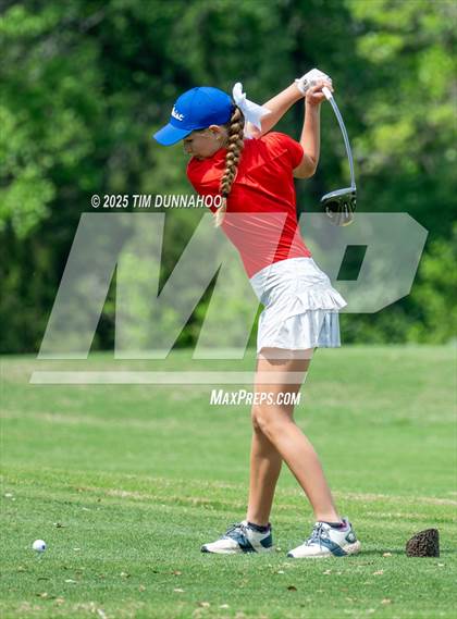 Thumbnail 1 in UIL Golf Girls 5A Region 4 District 25 Tournament photogallery.