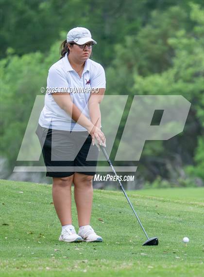 Thumbnail 1 in UIL Golf Girls 5A Region 4 District 25 Tournament photogallery.