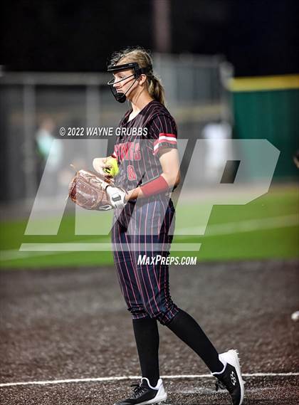 Thumbnail 3 in Hughes Springs vs. West Rusk (UIL 3A Region II Quarterfinal) photogallery.