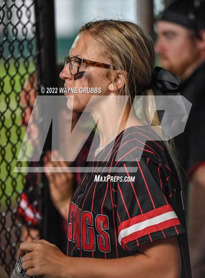 Thumbnail 3 in Hughes Springs vs. West Rusk (UIL 3A Region II Quarterfinal) photogallery.