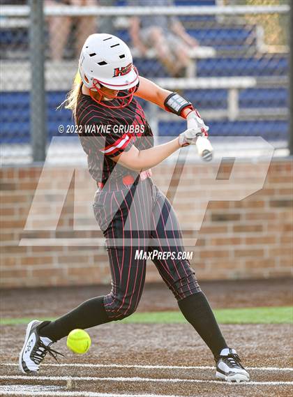 Thumbnail 2 in Hughes Springs vs. West Rusk (UIL 3A Region II Quarterfinal) photogallery.