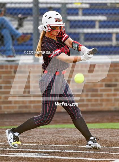 Thumbnail 3 in Hughes Springs vs. West Rusk (UIL 3A Region II Quarterfinal) photogallery.