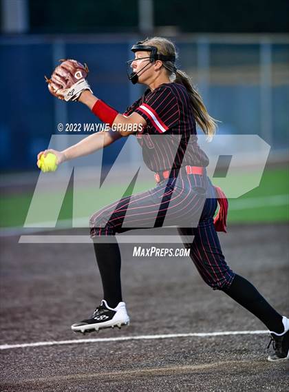 Thumbnail 2 in Hughes Springs vs. West Rusk (UIL 3A Region II Quarterfinal) photogallery.
