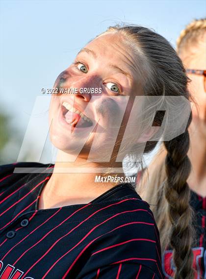 Thumbnail 2 in Hughes Springs vs. West Rusk (UIL 3A Region II Quarterfinal) photogallery.